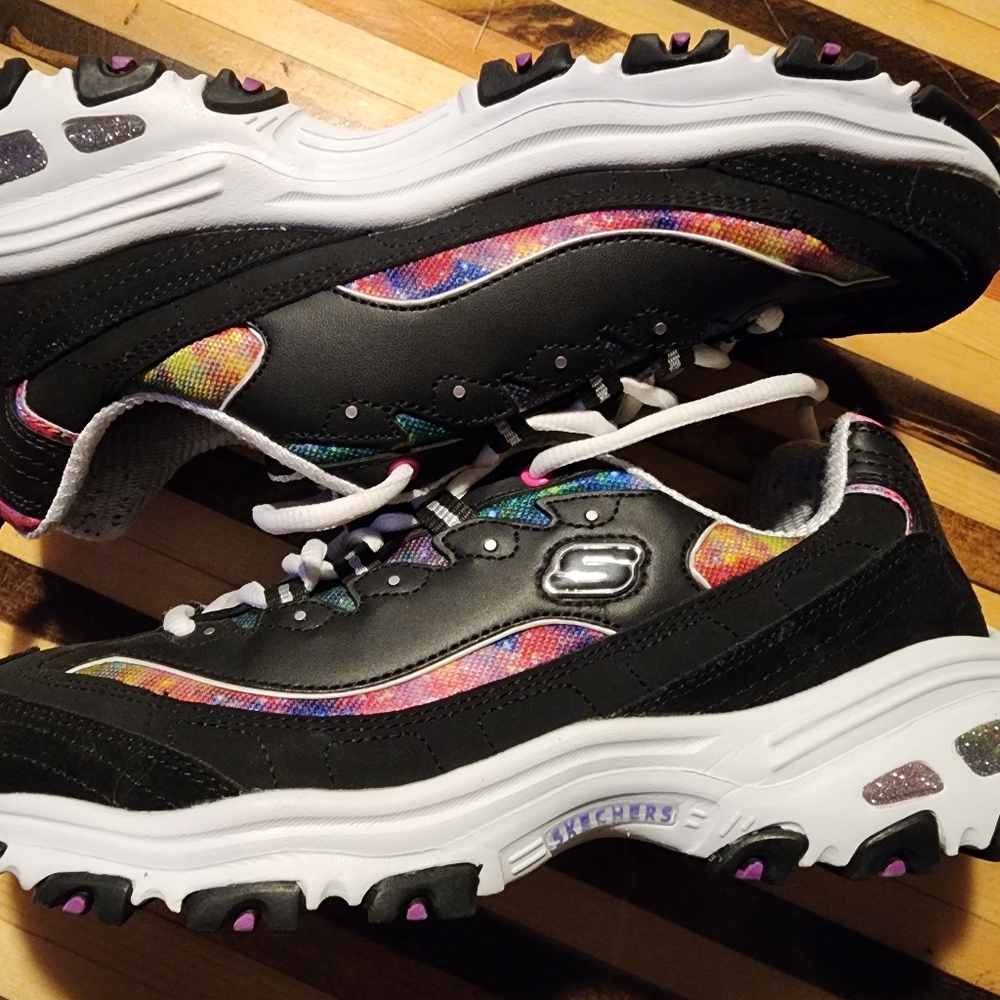 Skechers